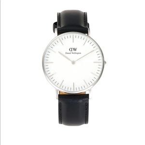 Daniel Wellington silver watch